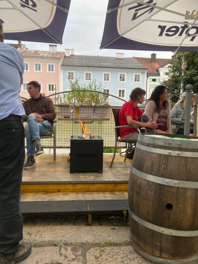 Pension Sunnseitn - Gasthof - Cafe - Weinkeller Haslach an der Muhl Bagian luar foto