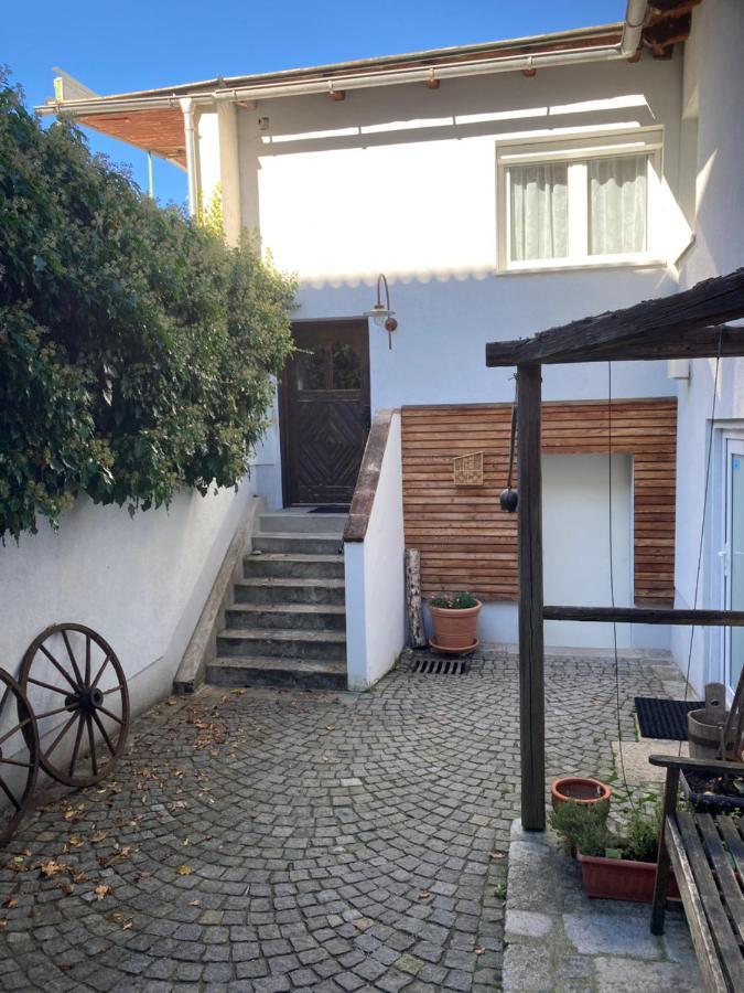Pension Sunnseitn - Gasthof - Cafe - Weinkeller Haslach an der Muhl Bagian luar foto